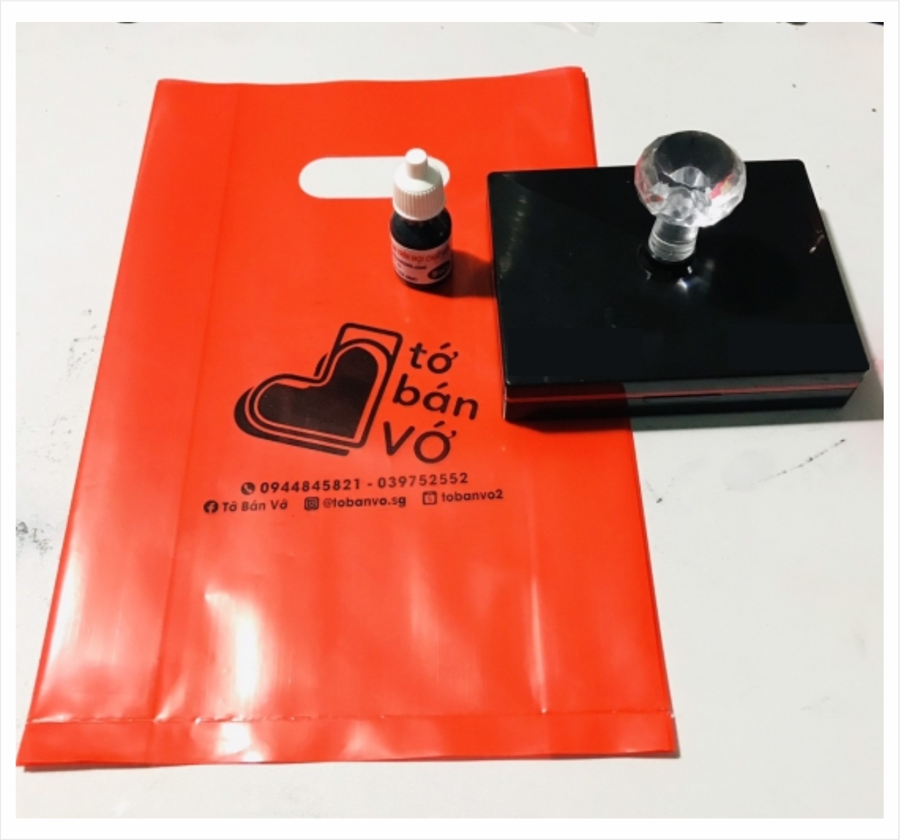 Khắc dấu đ&oacute;ng tr&ecirc;n bao b&igrave; ni l&ocirc;ng t&uacute;i b&oacute;ng t&uacute;i giấy Vinh Nghệ An
